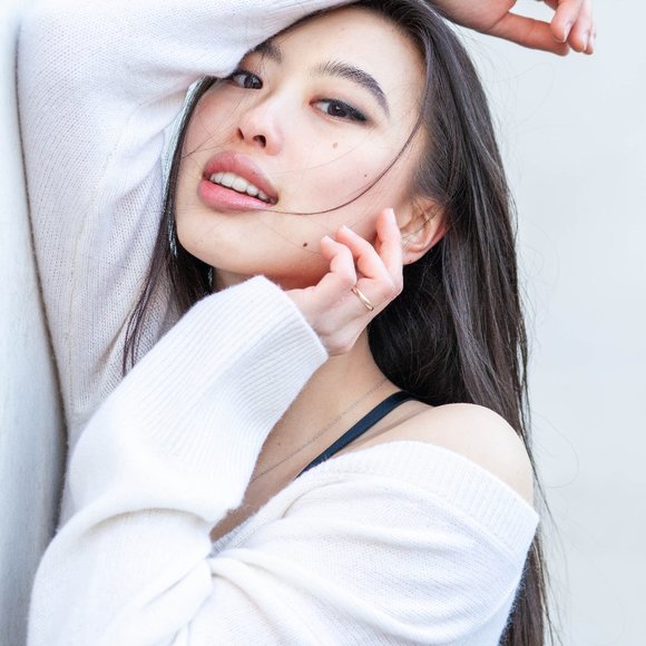 Meet your Posher, Jasmine - Picture 1 of 2